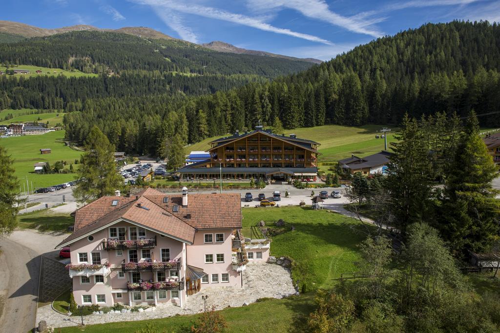 Hotel Bad Moos Dependance "Muehlenhof" Sexten Esterno foto